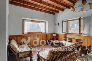 Villa di 125 m² con 5 locali e box auto doppio a A