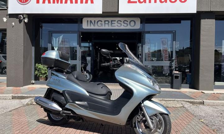 Yamaha Majesty 400 Pochi km top case