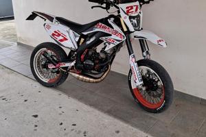 HM 50 cre six competition