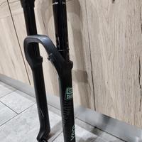 Ribasso Forcella Rock Shox YARI RC 160mm 29"