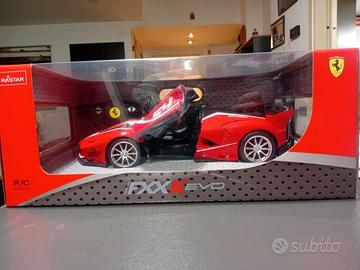 Ferrari FXXK evo. 54 in scala 1/10 radiocomandata