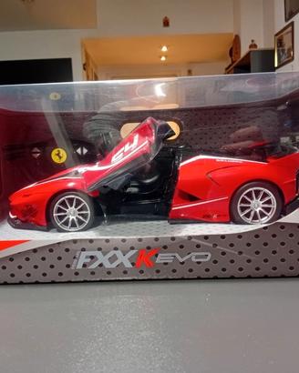 Ferrari FXXK evo. 54 in scala 1/10 radiocomandata