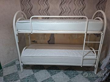 LETTO A CASTELLO COMPLETO DI MATERASSI ALTEZZA 20 