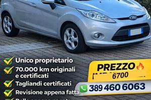 Ford Fiesta pochi km benz 2011 keyless 