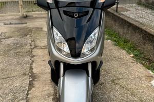 Yamaha x max 250 i.e.