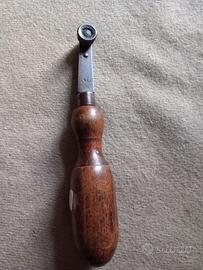 Antico attrezzo da calzolaio