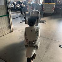 Peugeot Kisbee 100 - 2013