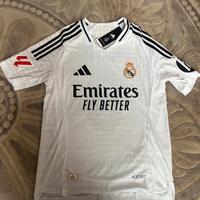 Prima maglia Mbappe’ Real Madrid 2024-2025
