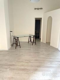 1 Vetrina a Cagliari
