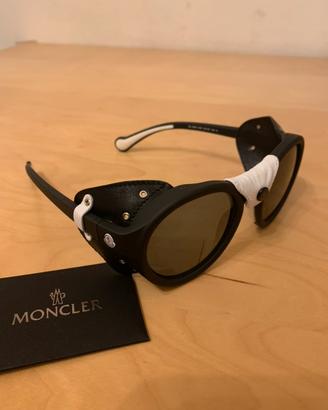 Occhiali da sole Moncler con paraluce