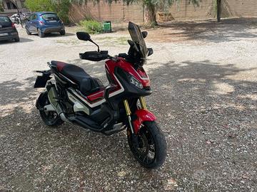 Xadv 750