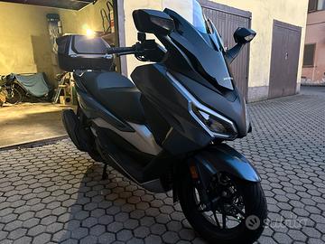 Honda forza 350 delux