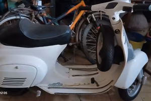 vespa 50 special