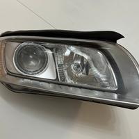 Faro destro Volvo V70 2.0 16V