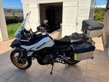 QJ SRT 700