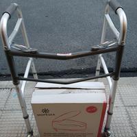 girello e copri water rialzato