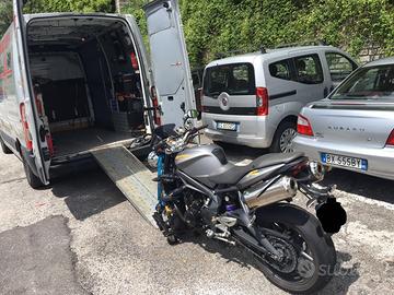 Ricambi triumph street triple 2009