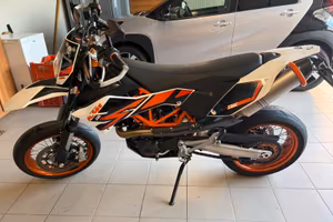 KTM 690 SMC R 2014 – Depotenziata – 16.300 km
