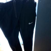Pantaloni nike