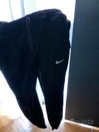 Pantaloni nike