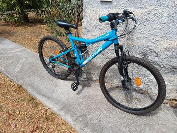 mountain bike B'Twin