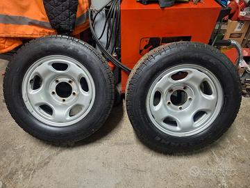 Cerchi e gomme M+S  grand vitara 