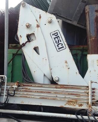 Gru per autocarro nuova pesci spe 550-3