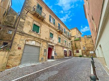 3 LOCALI A CHIETI