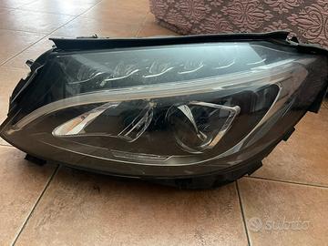 fanale destro mercedes classe c anteriore