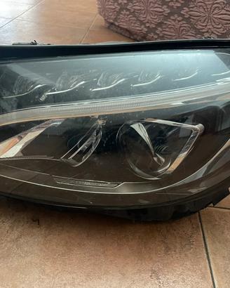 fanale sinistro mercedes classe c anteriore