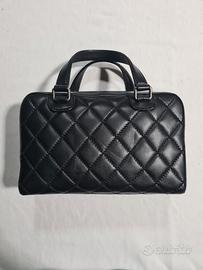 Chanel Boston Bag in Pelle Matelassé
