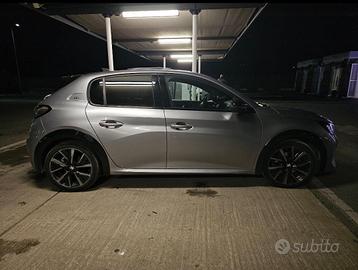 Peugeot 208 GT