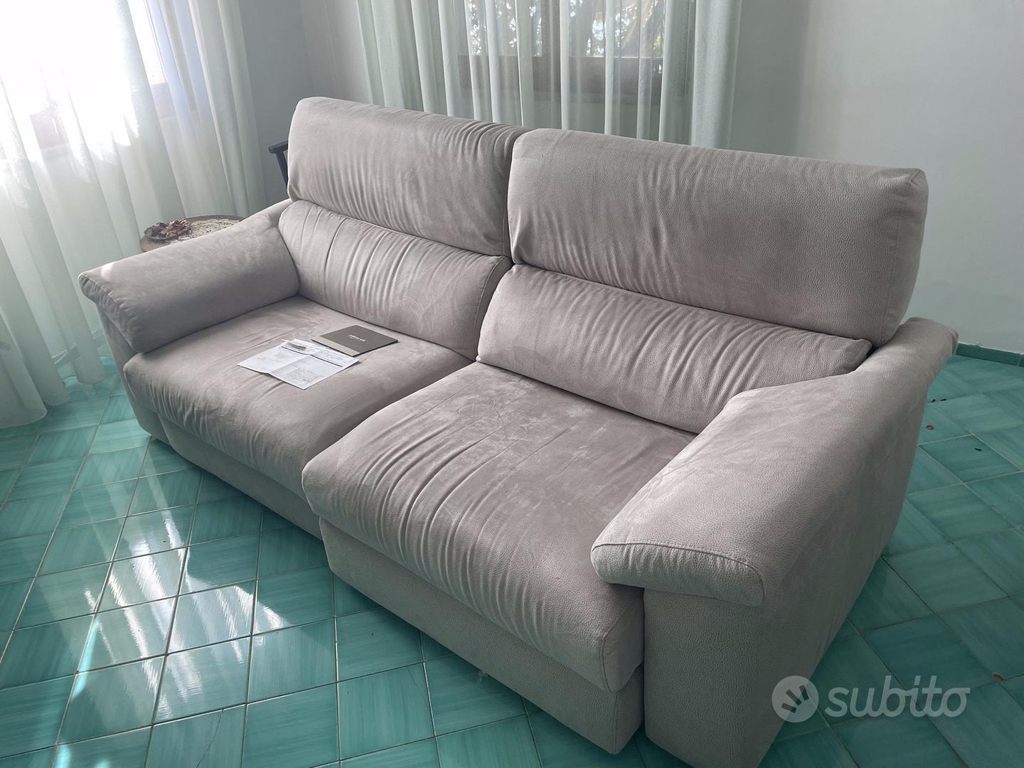 divano Poltrone e sofà fusignano posti Max Arredamento e