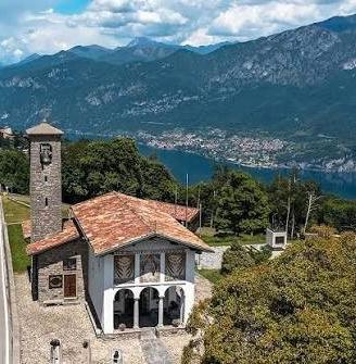 Bilocale con posto auto e terrazzo a Magreglio