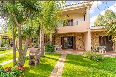 Blocco di due appartamenti al primo piano a 500mt