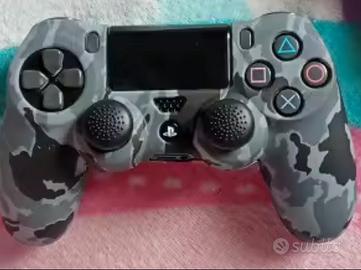 CUSTODIA PER CONTROLLER PS4