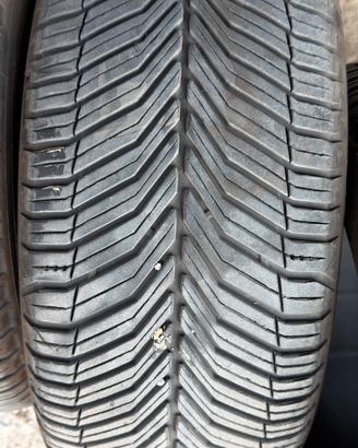 Pneumatici 4 stagioni Michelin 225/45/17