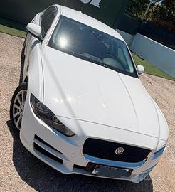 Jaguar XE 2.0 D Turbo 180CV aut. Prestige
