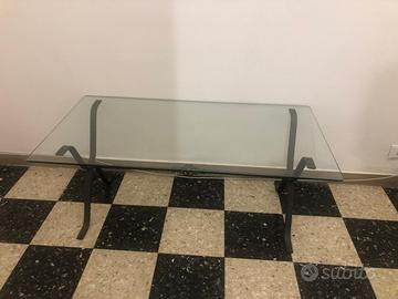 Tavolino cristallo con struttura in ferro battuto