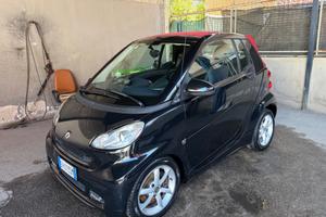 Smart ForTwo 1000 52 kW MHD cabrio pulse