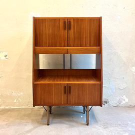 Highboard in teak anni ‘60.