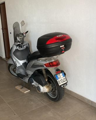 Scooter Piaggio Beverly 250
