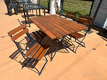 Tavoli e sedie da esterno