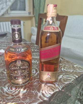 Due bottiglie di Whisky