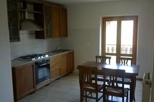 Appartamento con terreno e dependance