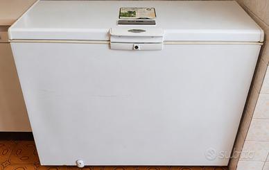 Congelatore a pozzetto Whirlpool 6° Senso