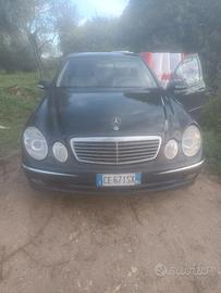 Auto Mercedes