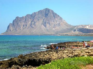 Sicilia terreno in riva al mare ideale x camping