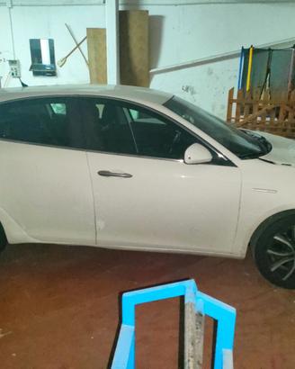 Alfa Romeo Giulietta 1600 jtdm incidentata