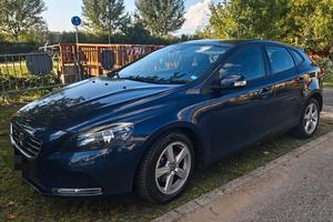Volvo V40 II - Diesel - Caspian Blue – Anno 2015